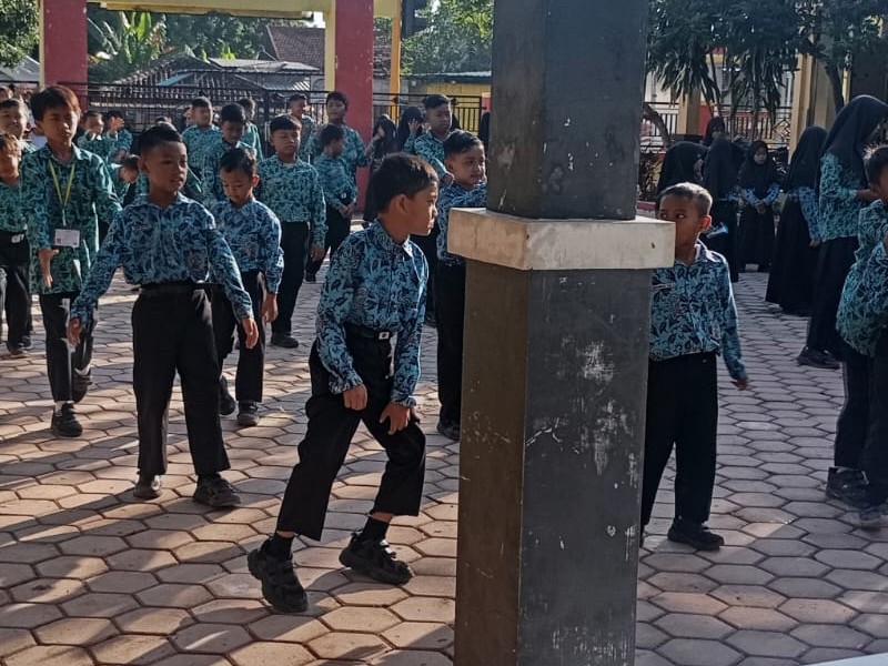 Tentang Sekolah