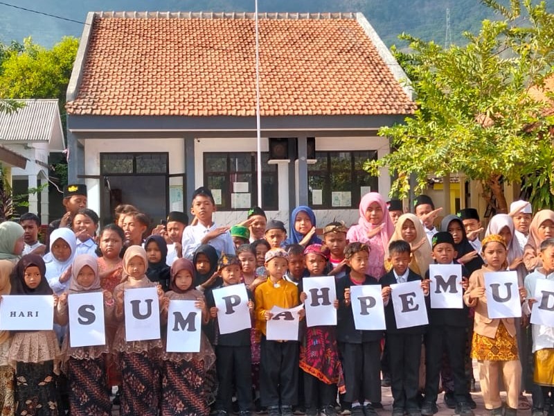 Peringatan Hari Sumpah Pemuda di SDN 4 Klatakan, Kecamatan Kendit